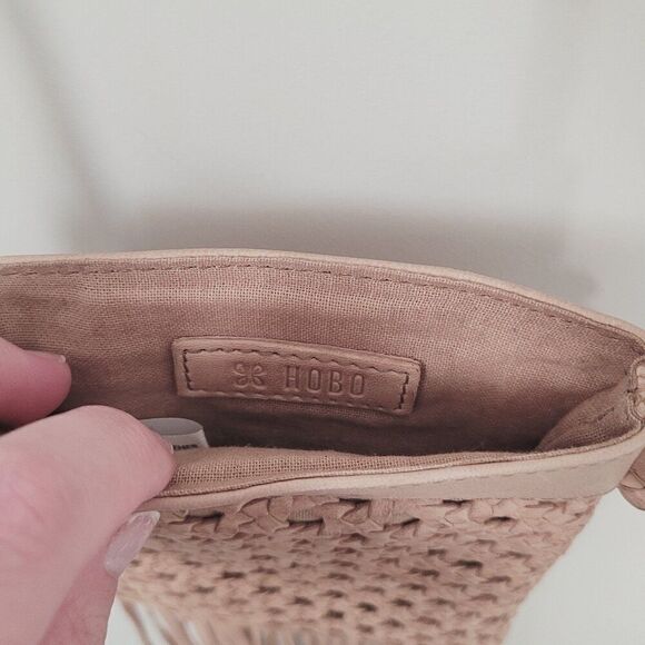 Hobo Mist Lattice Weave Crossbody Bag in Light Tan - Picture 6 of 8